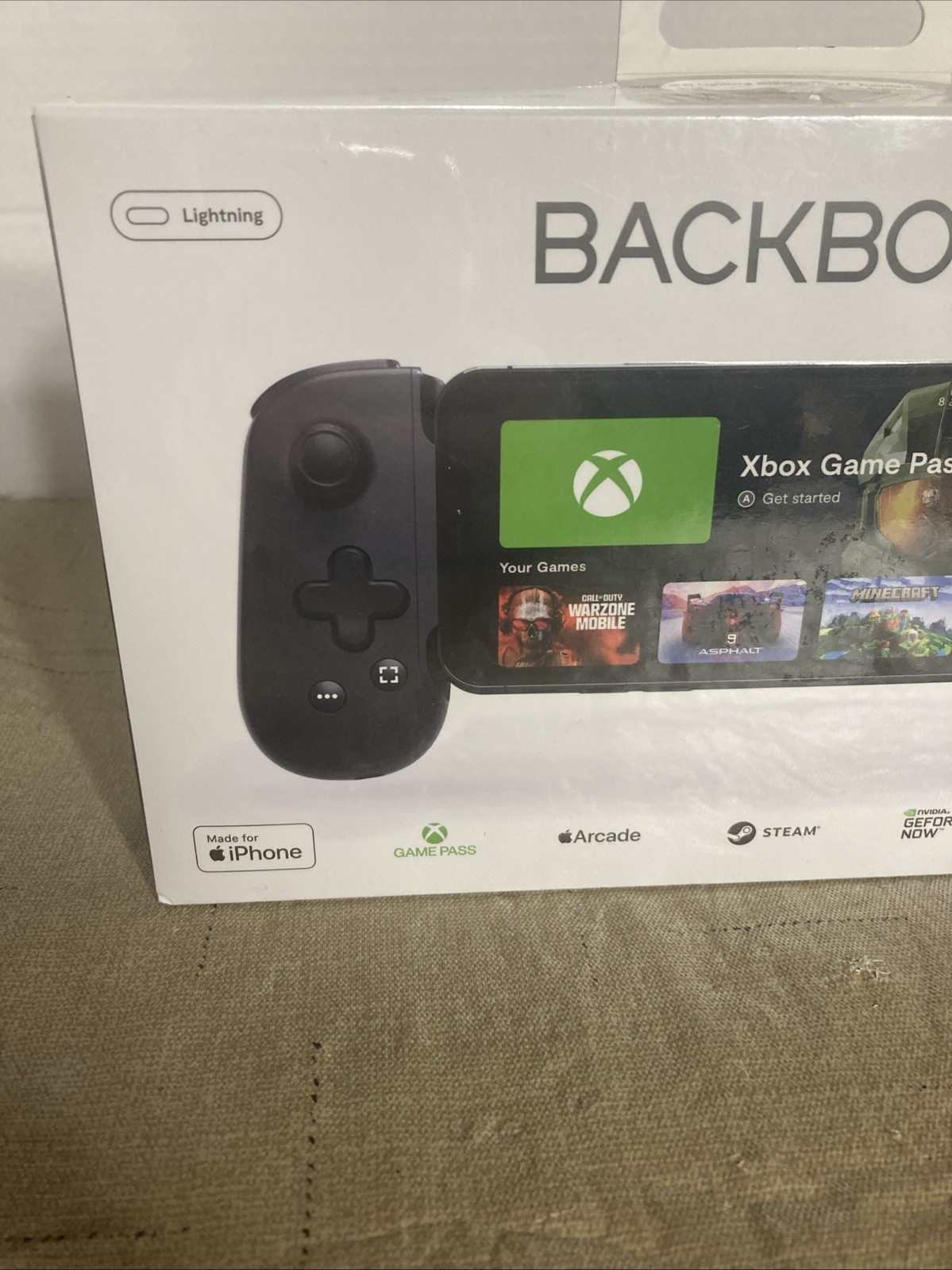Backbone One BB-02-B-X Mobile Gaming Controller iPhone Black 1 Month Game Pass