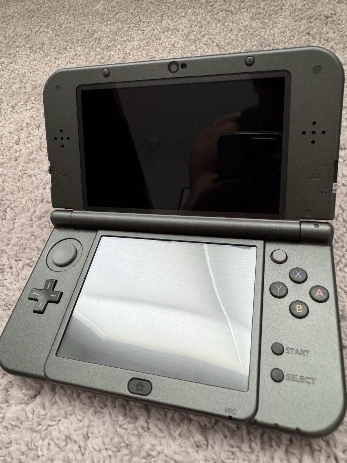 Nintendo New 3DS XL Gray/Black Handheld System w/ Animal Crossing New Leaf