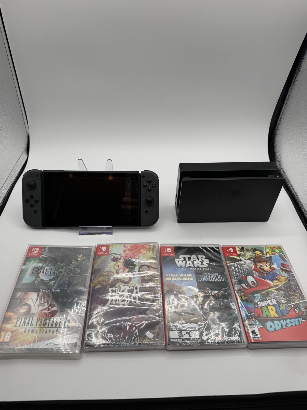 Nintendo Switch HAC-001 Console with Gray Joy‑Con! Games! Tested Working!!