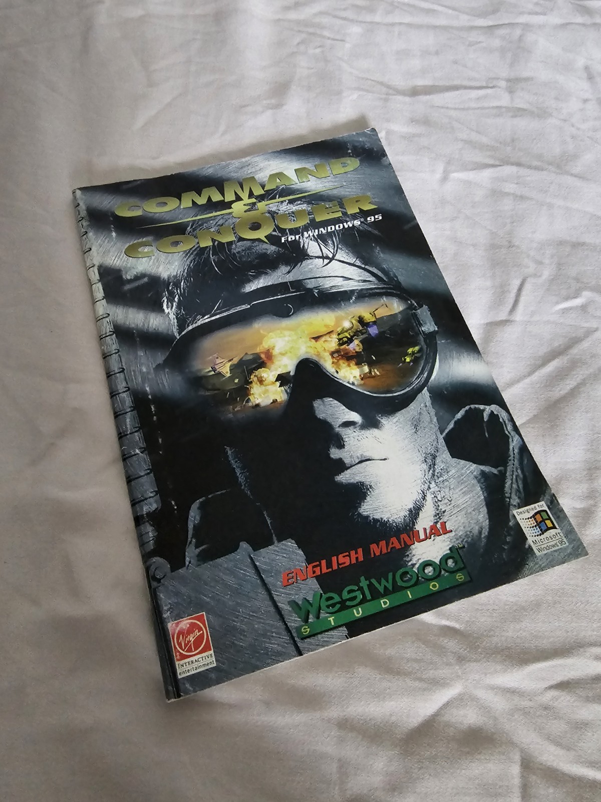 Command & Conquer (Windows 95) original manual – 1997 Westwood Studios