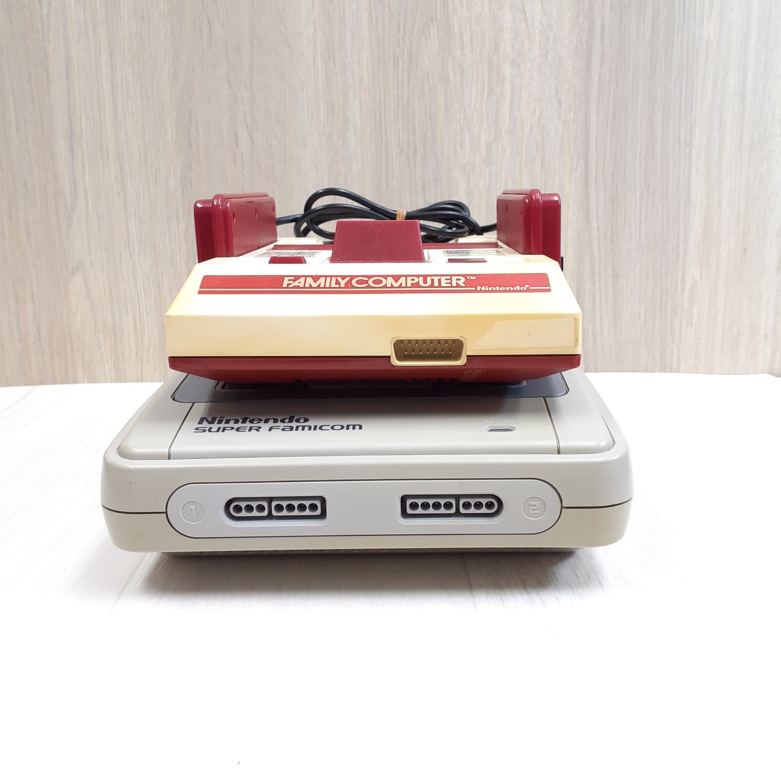 Nintendo Japanese original Famicom & Super Famicom Console with 6 Mario games