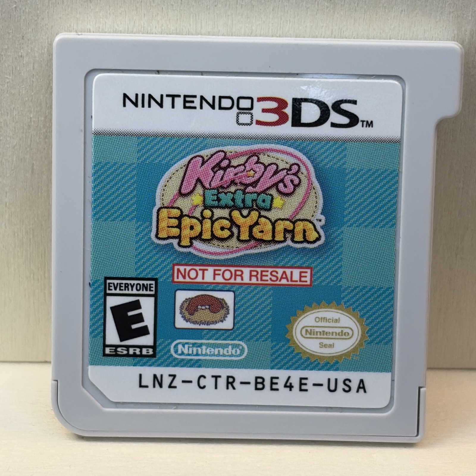 Kirby’s Extra Epic Yarn (Nintendo 3DS) NOT FOR RESALE, STORE DEMO – Near Mint