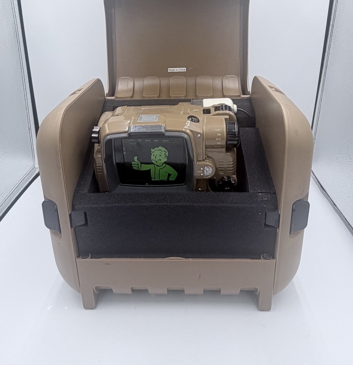 Fallout 4 Pip-Boy Model 3000 Mk IV Collector’s Edition with Case – No Game