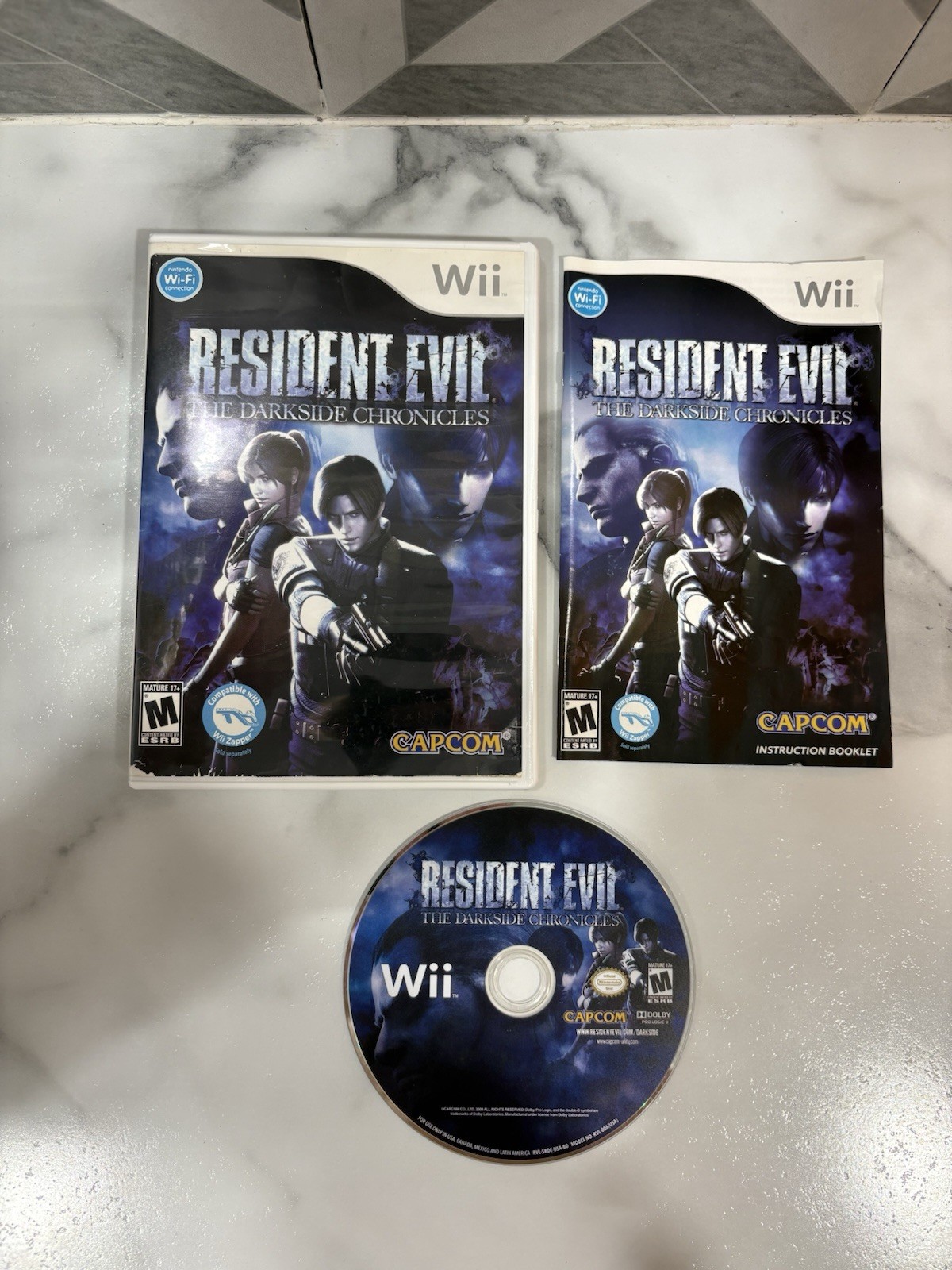 Resident Evil: The Darkside Chronicles (Nintendo Wii, 2009) CIB Tested!