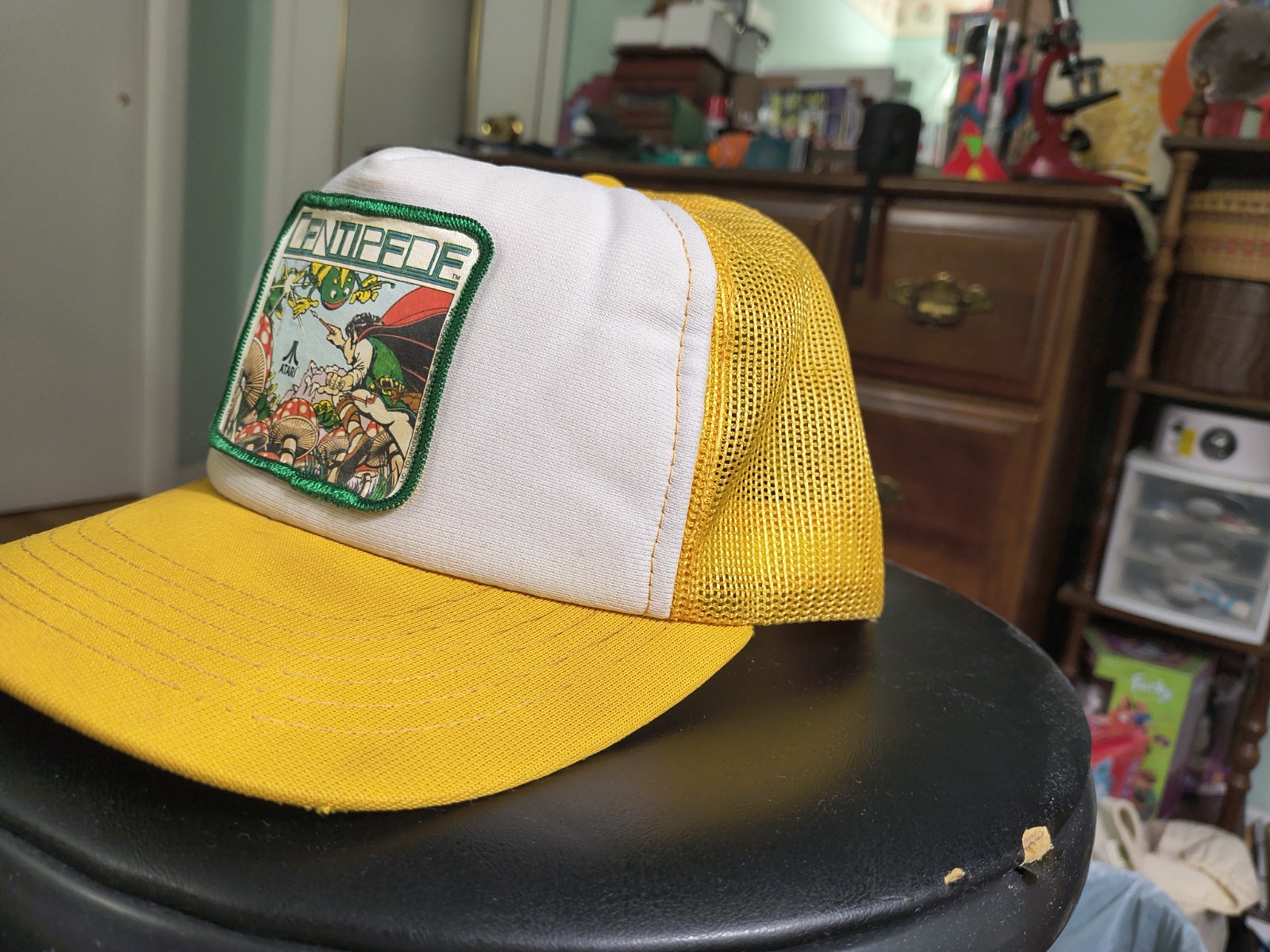 VINTAGE Centipede Atari, 1982 Yellow and White Trucker Hat Stranger Things Style