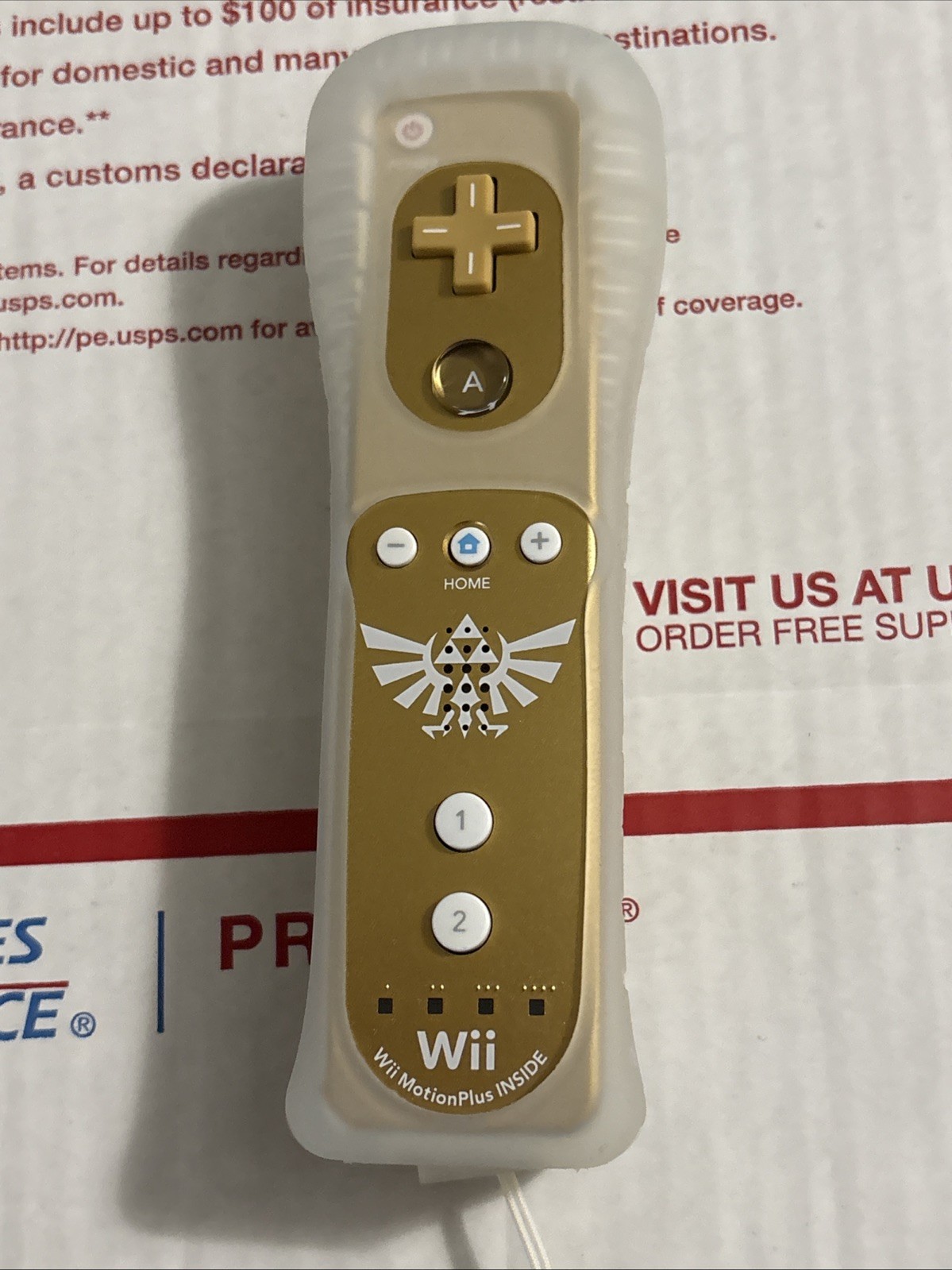 Legend of Zelda Skyward Sword Gold Wii Remote 25th Anniversary Controller