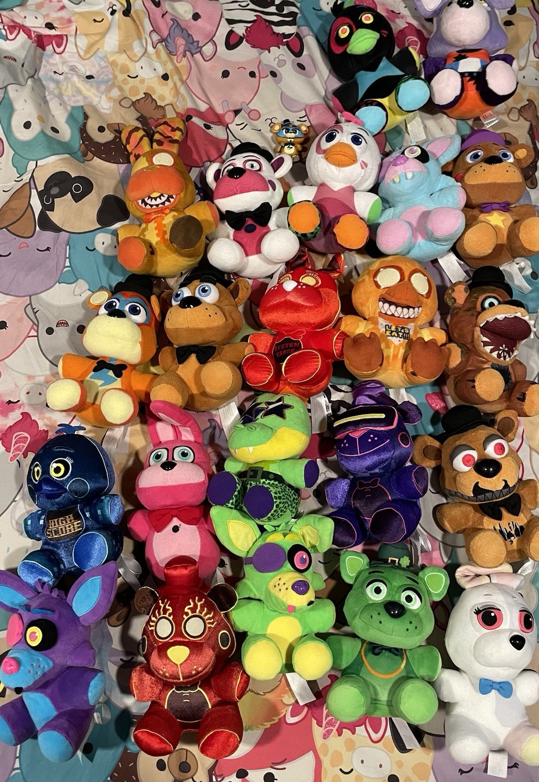 FNAF Five Nights at Freddy’s Plushies + Glamrock Freddy Toy (blind Box)