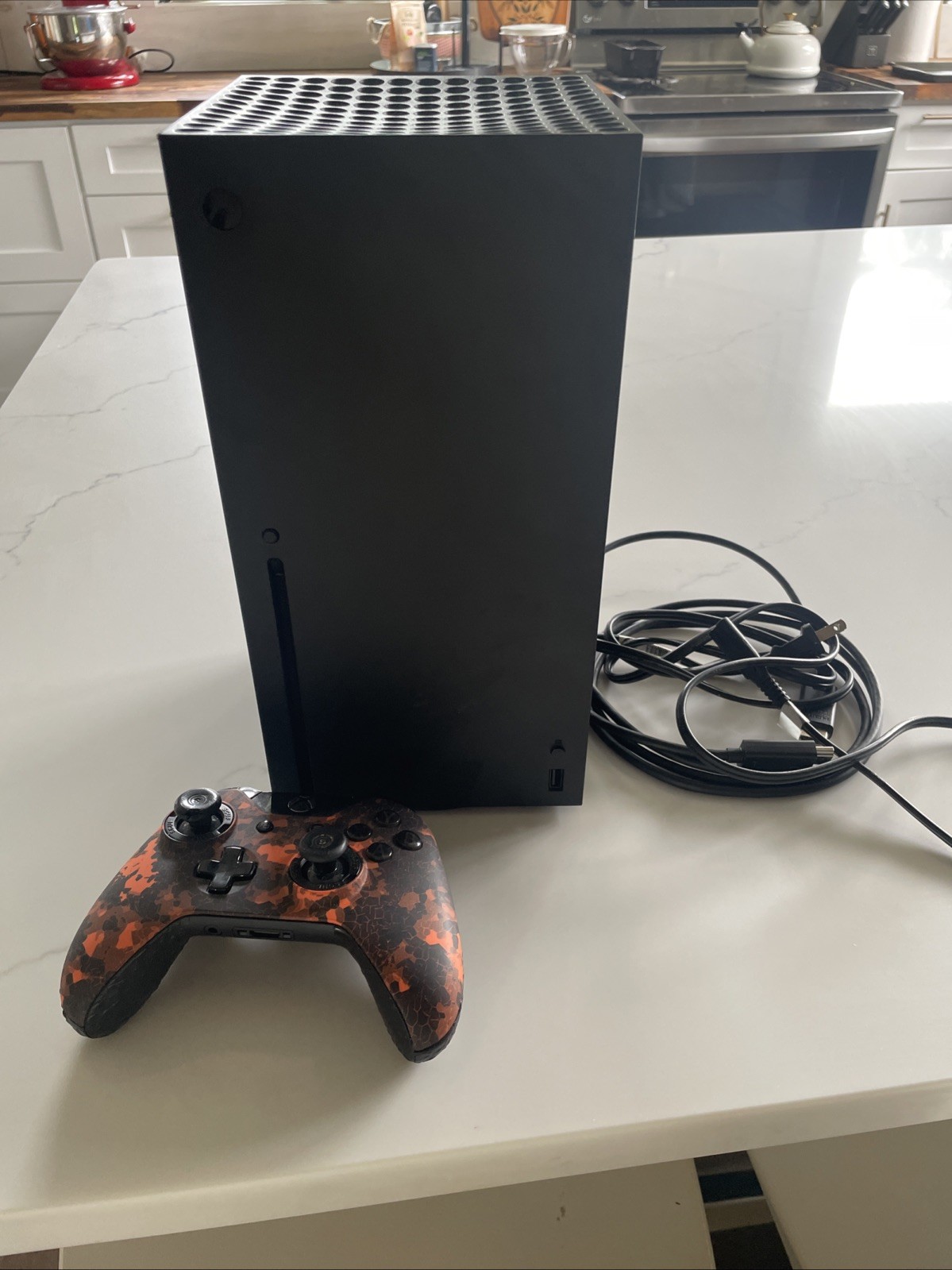 Microsoft Xbox Series x 1TB Black. Scuff Controller