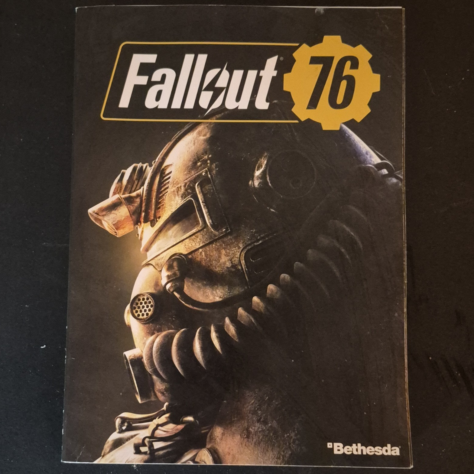 Prima Games Fallout 76 Strategy Guide w/ Digital Bonus & Interactive Maps 2018