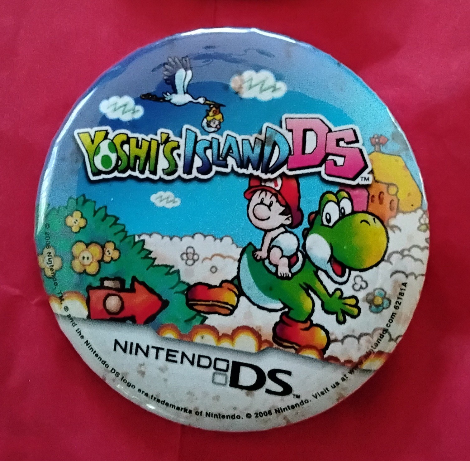 Rare Authentic 2005 Yoshi’s Island DS pinback button, spots