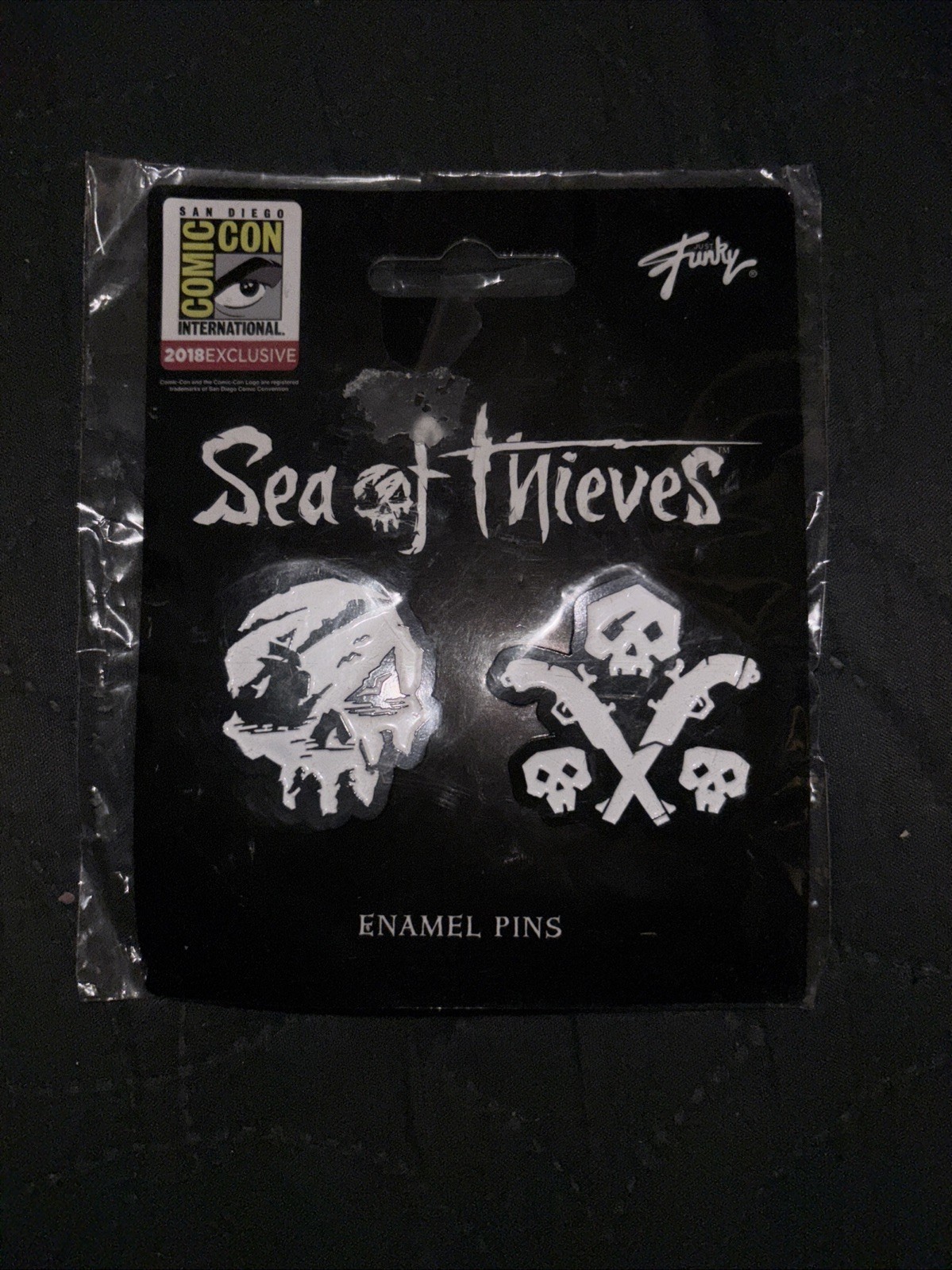 NIP Sea of Thieves Insider Collectible Badges Pins Buttons Microsoft Xbox E3 NEW
