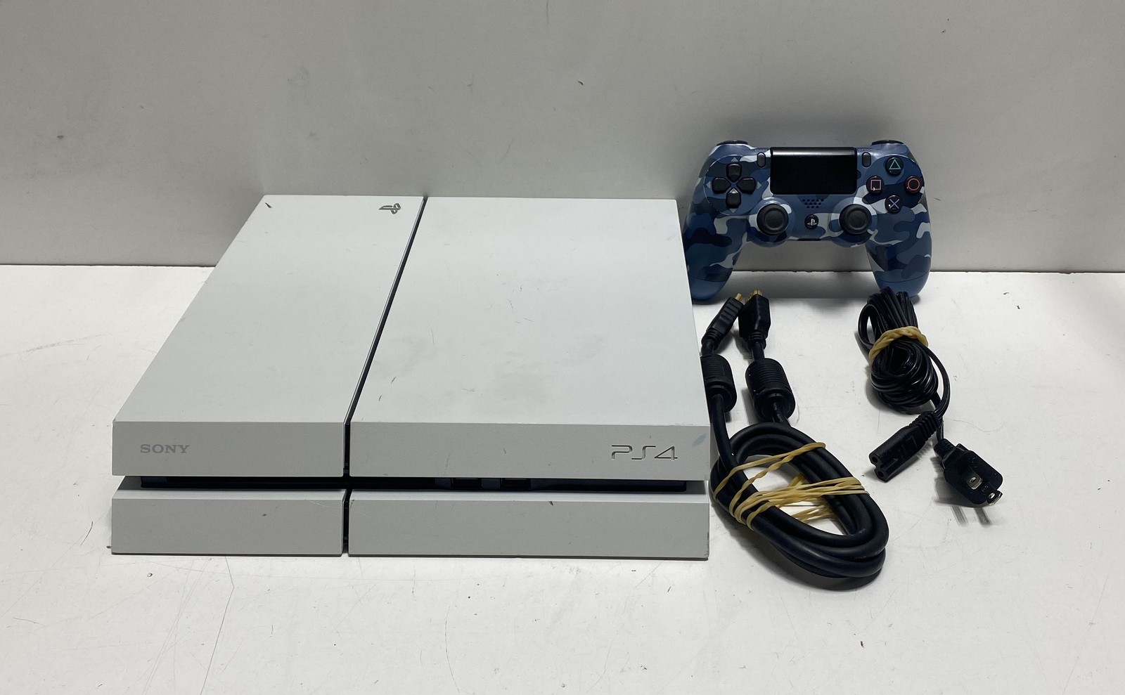 Sony PlayStation 4 PS4 Console Glacier White CUH-1115A Blue Camo Controller