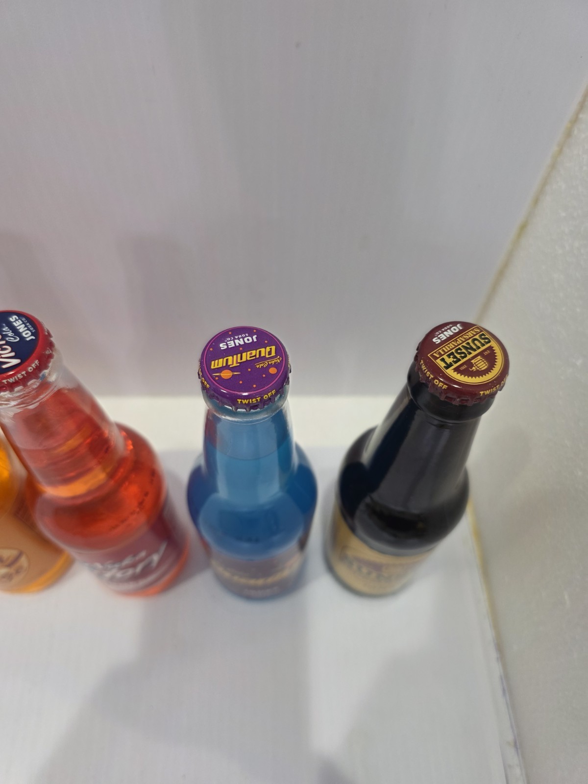 Fallout Bottles & Caps – Set Of 6 Full Wasteland Jones Soda Bottles
