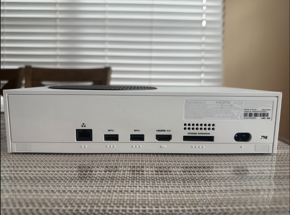 Microsoft Xbox Series S 512GB White Console – Very Good Condition