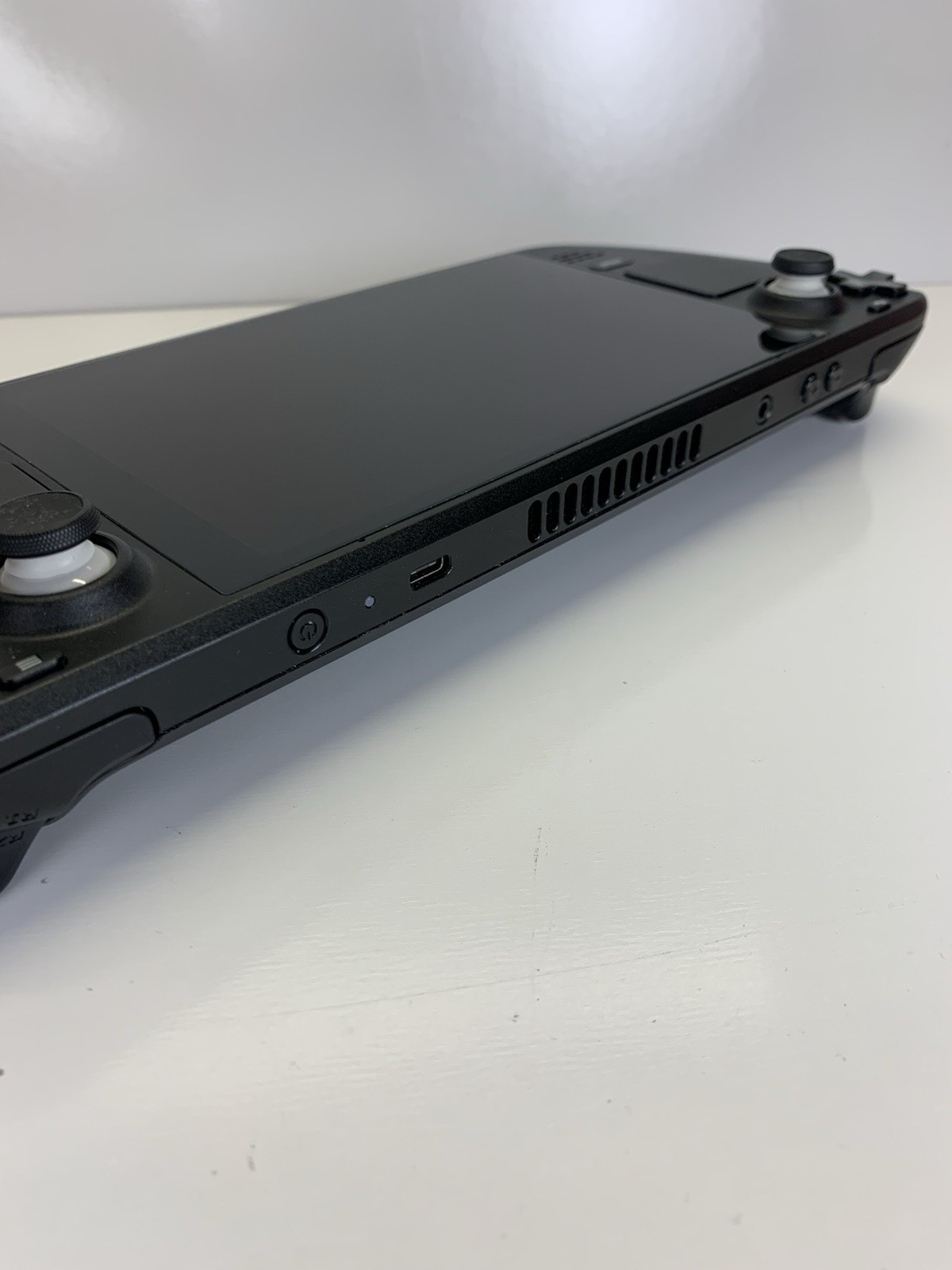 Valve Steam Deck LCD 256GB Handheld Console w/ Charger Hard Case Clear Case