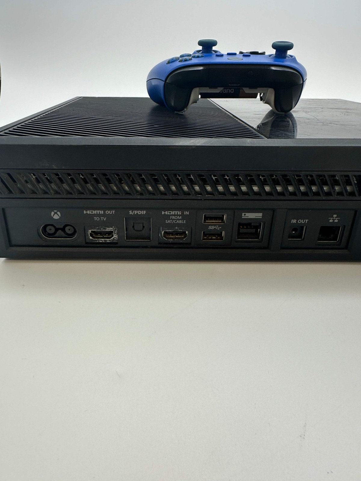 Microsoft Xbox One 1540 2013 Black 128GB 1 Controller