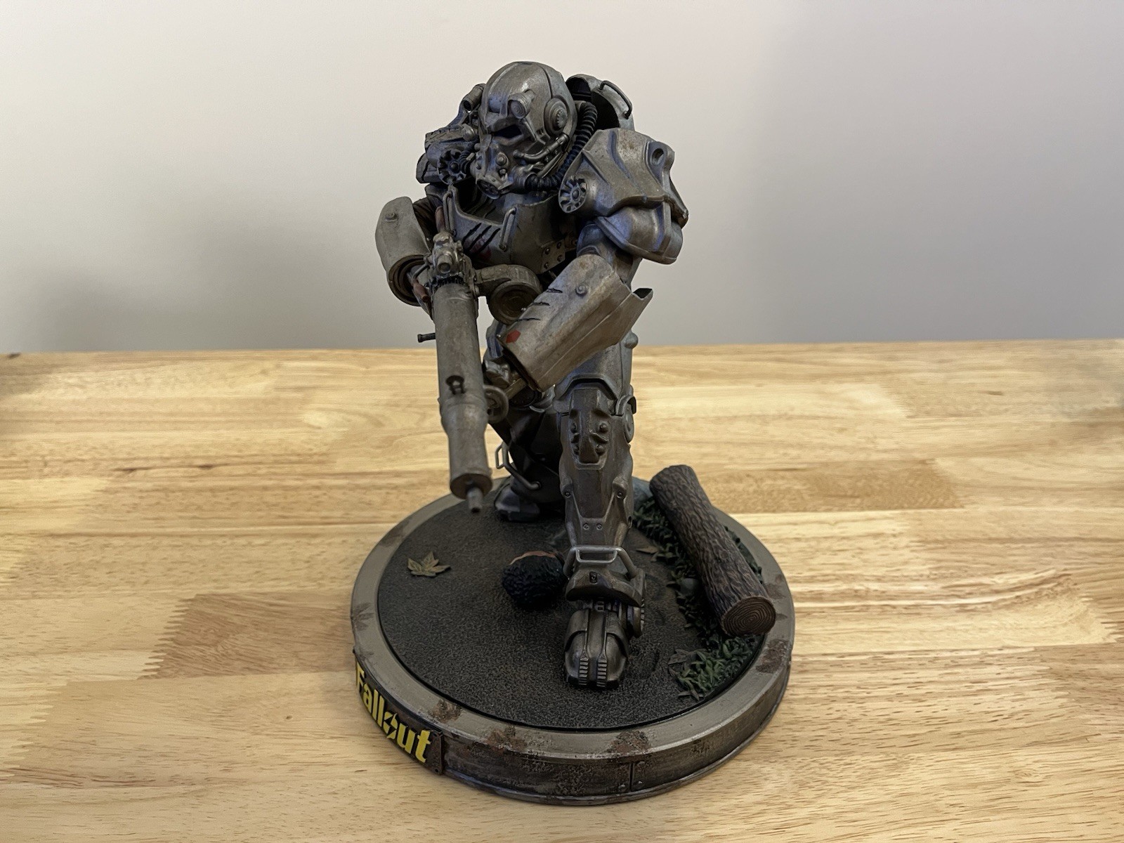 Fallout TV Show Amazon Maximus Collectible Statue Power Armor