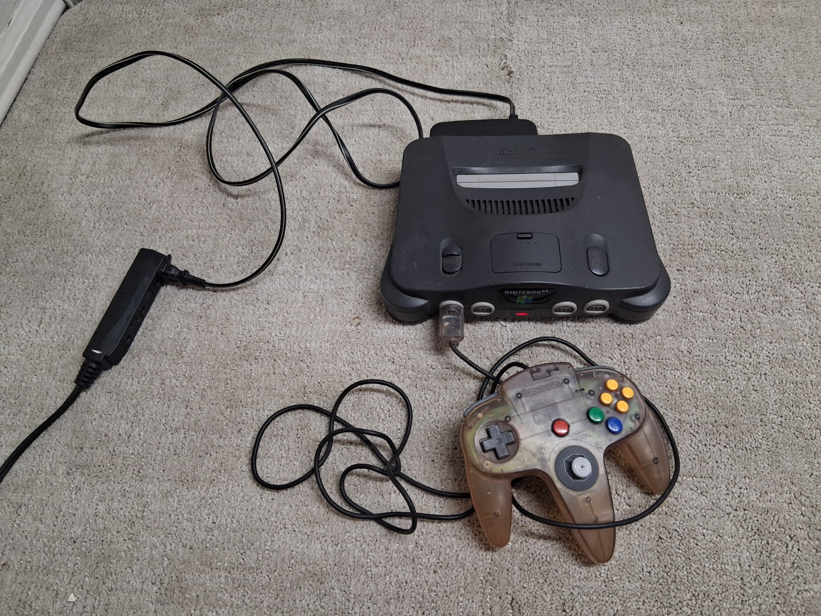 Nintendo 64 N64 Gaming Console System W/ Controller No AV Cord Powers On